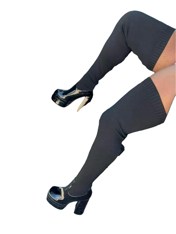 ROUND NECK THIGH-HIGH BOOTS