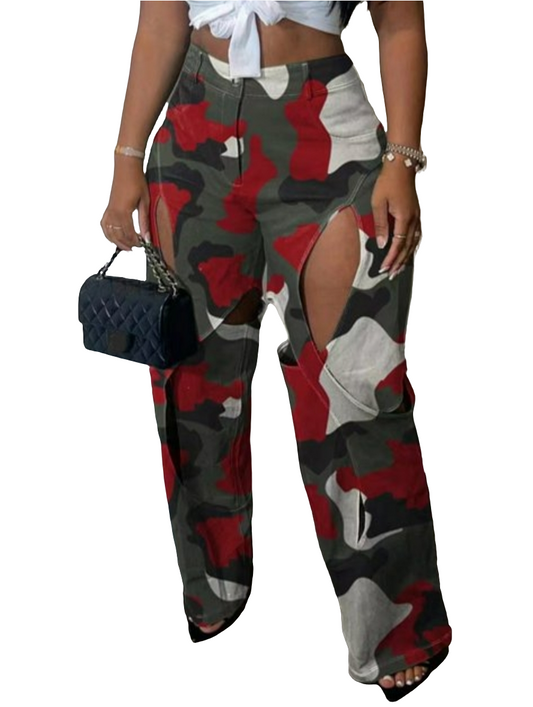 CAMO PRINT CUT OUT LOOSE CARGO PANTS