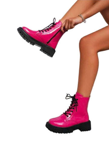 ZIPPER DESIGN BOOTIES