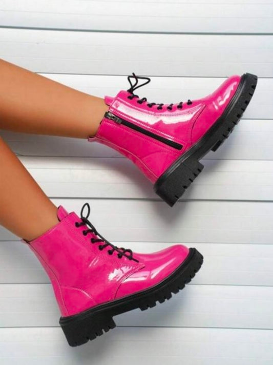 ZIPPER DESIGN BOOTIES